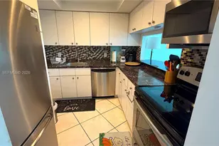 3505 S Ocean Dr, Hollywood, FL 33019 - Photo 2
