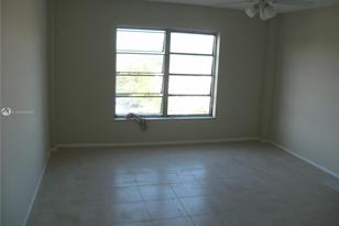4174 Inverrary Dr, Lauderhill, FL 33319 - Photo 2