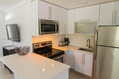 753 Michigan #3A, Miami Beach, FL 33139 - Photo 8