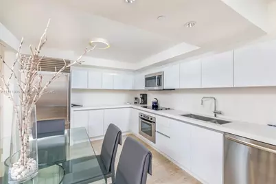 102 24th St #1019, Miami Beach, FL 33139 - Photo 18