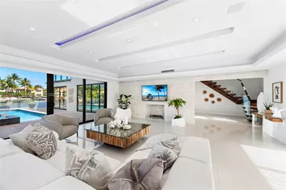 1025 Diplomat Pkwy, Hollywood, FL 33019 - Photo 6