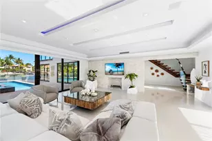 1025 Diplomat Pkwy, Hollywood, FL 33019 - Photo 6