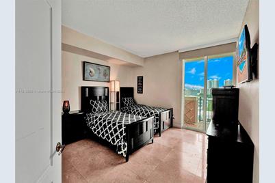 17555 Atlantic Blvd #806, Sunny Isles Beach, FL 33160 - Photo 22