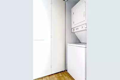50 Biscayne Blvd #605, Miami, FL 33132 - Photo 18