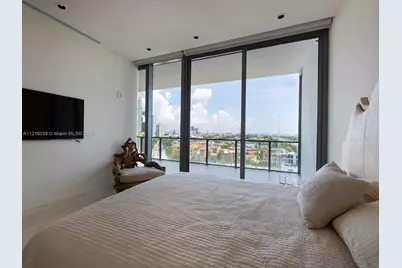 800 S Pointe Dr #1204, Miami Beach, FL 33139 - Photo 26