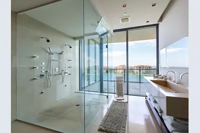 800 S Pointe Dr #1204, Miami Beach, FL 33139 - Photo 18