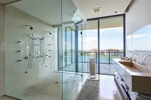 800 South Pointe Dr, Miami Beach, FL 33139 - Photo 18