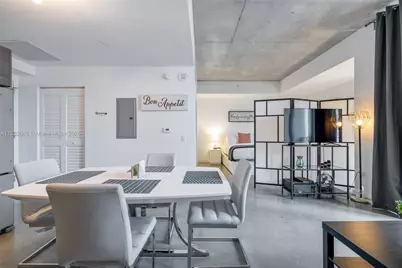 151 SE 1st St #809, Miami, FL 33131 - Photo 12