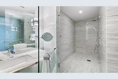 2201 Collins Ave #804, Miami Beach, FL 33139 - Photo 30