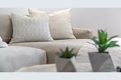 2301 Collins Ave #641, Miami Beach, FL 33139 - Photo 8