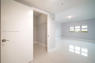15051 Royal Oaks Ln, North Miami, FL 33181 - Photo 22