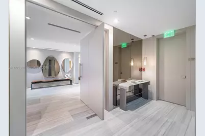 18975 E Collins Ave #3802, Sunny Isles Beach, FL 33160 - Photo 4