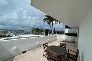 18001 Collins Ave, Sunny Isles Beach, FL 33160 - Photo 4