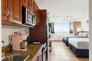 19201 Collins Ave, Sunny Isles Beach, FL 33160 - Photo 12