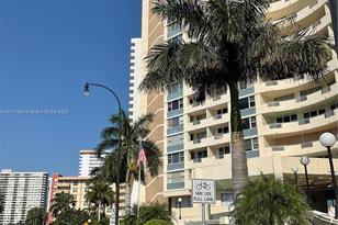 3180 S Ocean Dr, Hallandale Beach, FL 33009 - Photo 1