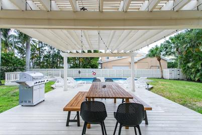 714 Harrison St, Hollywood, FL 33019 - Photo 6