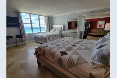 5151 Collins Ave #1036, Miami Beach, FL 33140 - Photo 6