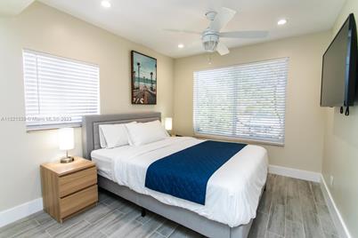 1120 N 13th Terrace, Hollywood, FL 33019 - Photo 28