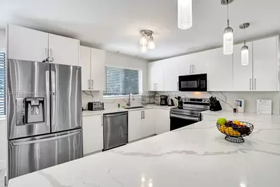 1018 Adams St, Hollywood, FL 33019 - Photo 14