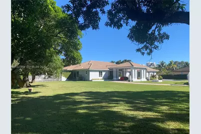 7625 SW 75th Ave, Miami, FL 33143 - Photo 4