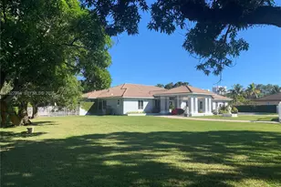 7625 SW 75th Ave, Miami, FL 33143 - Photo 4