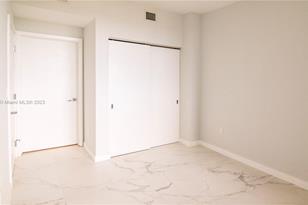 16385 Biscayne Blvd, North Miami Beach, FL 33160 - Photo 20