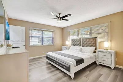 947 Washington St, Hollywood, FL 33019 - Photo 28