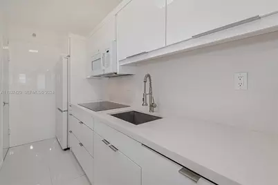 100 Lincoln Rd #519, Miami Beach, FL 33139 - Photo 10