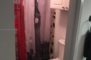 100 Lincoln Rd, Miami Beach, FL 33139 - Photo 22