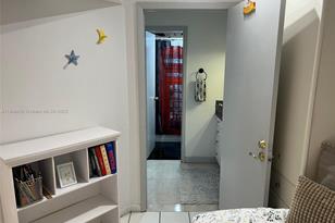 100 Lincoln Rd, Miami Beach, FL 33139 - Photo 32