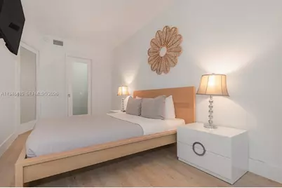 2301 Collins Ave #927, Miami Beach, FL 33139 - Photo 14
