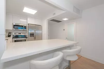 2301 Collins Ave #927, Miami Beach, FL 33139 - Photo 18