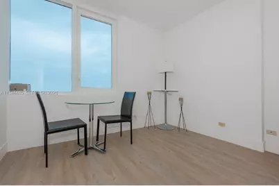 2301 Collins Ave #927, Miami Beach, FL 33139 - Photo 12