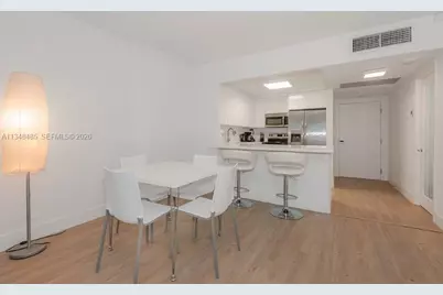 2301 Collins Ave #927, Miami Beach, FL 33139 - Photo 6