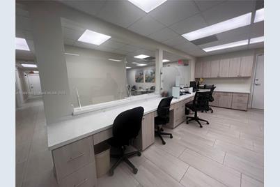 1 SW 129th Ave #401, Pembroke Pines, FL 33027 - Photo 6