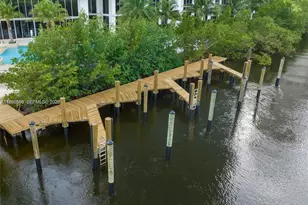 16385 Biscayne Blvd, North Miami Beach, FL 33160 - Photo 8