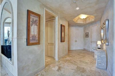 2600 Island Blvd #101, Aventura, FL 33160 - Photo 6