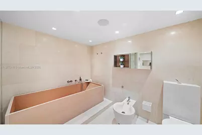 101 20th St #3909, Miami Beach, FL 33139 - Photo 48