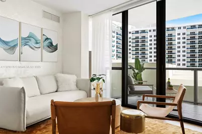 2201 Collins Ave #811, Miami Beach, FL 33139 - Photo 6