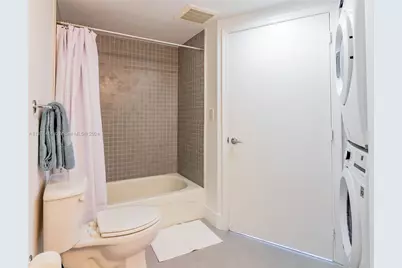 1750 N Bayshore Dr #3201, Miami, FL 33132 - Photo 28