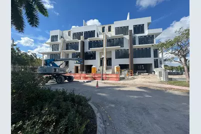 7300 Trouville Esplanade #3, Miami Beach, FL 33141 - Photo 1