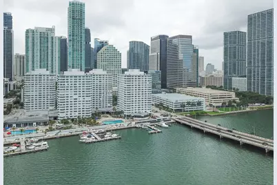 825 Brickell Bay Dr #246-office 6, Miami, FL 33131 - Photo 2
