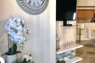 16699 Collins Ave, Sunny Isles Beach, FL 33160 - Photo 8