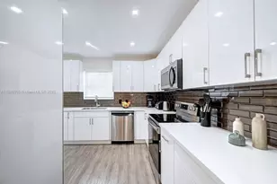 801 Harrison St, Hollywood, FL 33019 - Photo 34