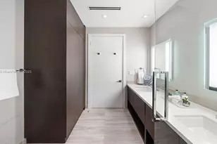 [Address not provided], Miami Beach, FL 33139 - Photo 6