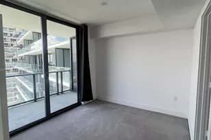 121 NE 34th St, Miami, FL 33137 - Photo 12