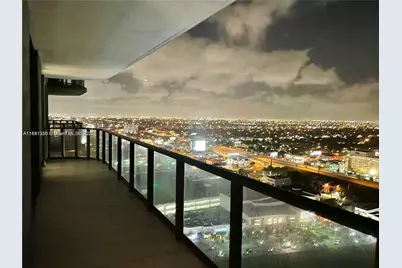 121 NE 34 St #2215, Miami, FL 33137 - Photo 4