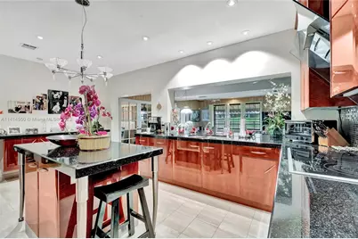 4716 University Dr, Coral Gables, FL 33146 - Photo 8