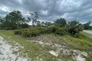 1000 W 13th St, Lehigh Acres, FL 33972 - Photo 1