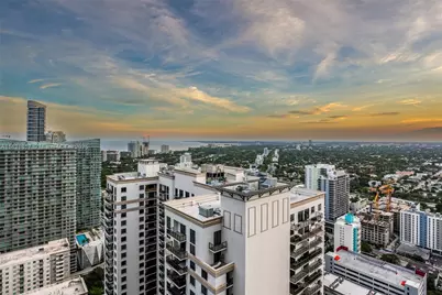 55 SW 9th St #3906, Miami, FL 33130 - Photo 8
